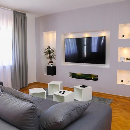 Kaštela Apartment Luno מראה חיצוני תמונה