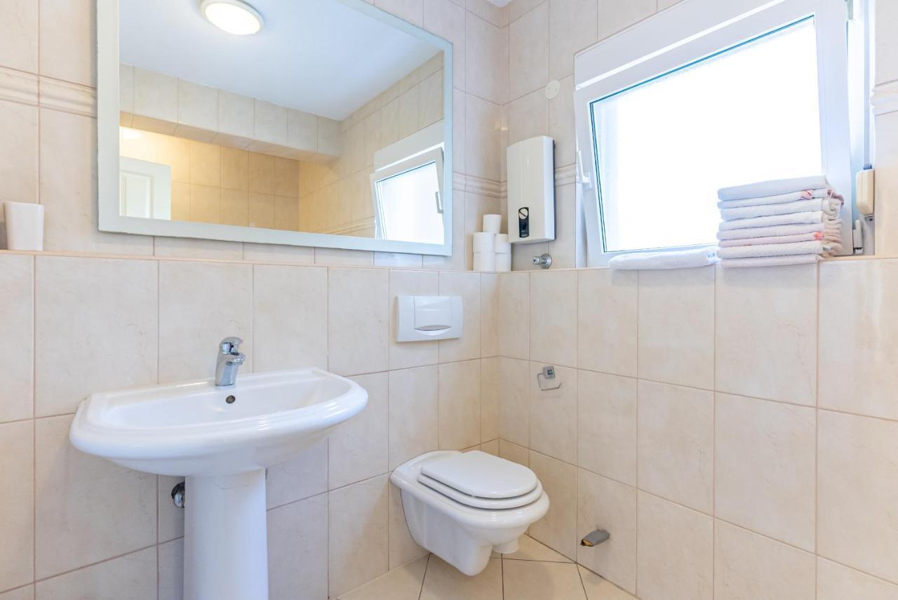 Kaštela Apartment Luno מראה חיצוני תמונה