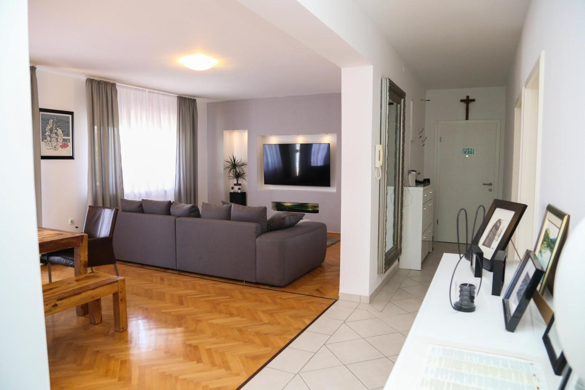 Kaštela Apartment Luno מראה חיצוני תמונה