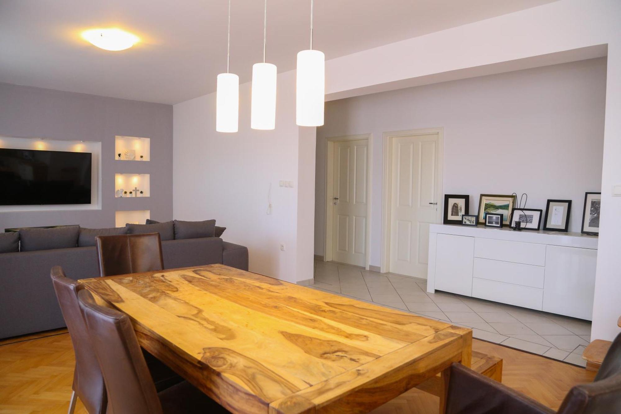 Kaštela Apartment Luno מראה חיצוני תמונה